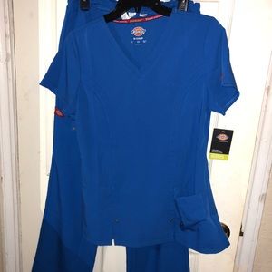 Brand new blue scrubs tall size small never used